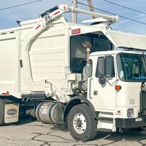 Autocar ACX 28 Yd Half/Pack Commercial - 2025